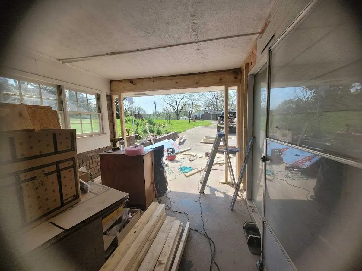 Air movers and dehumidifier for Drying & Dehumidification in Basehor